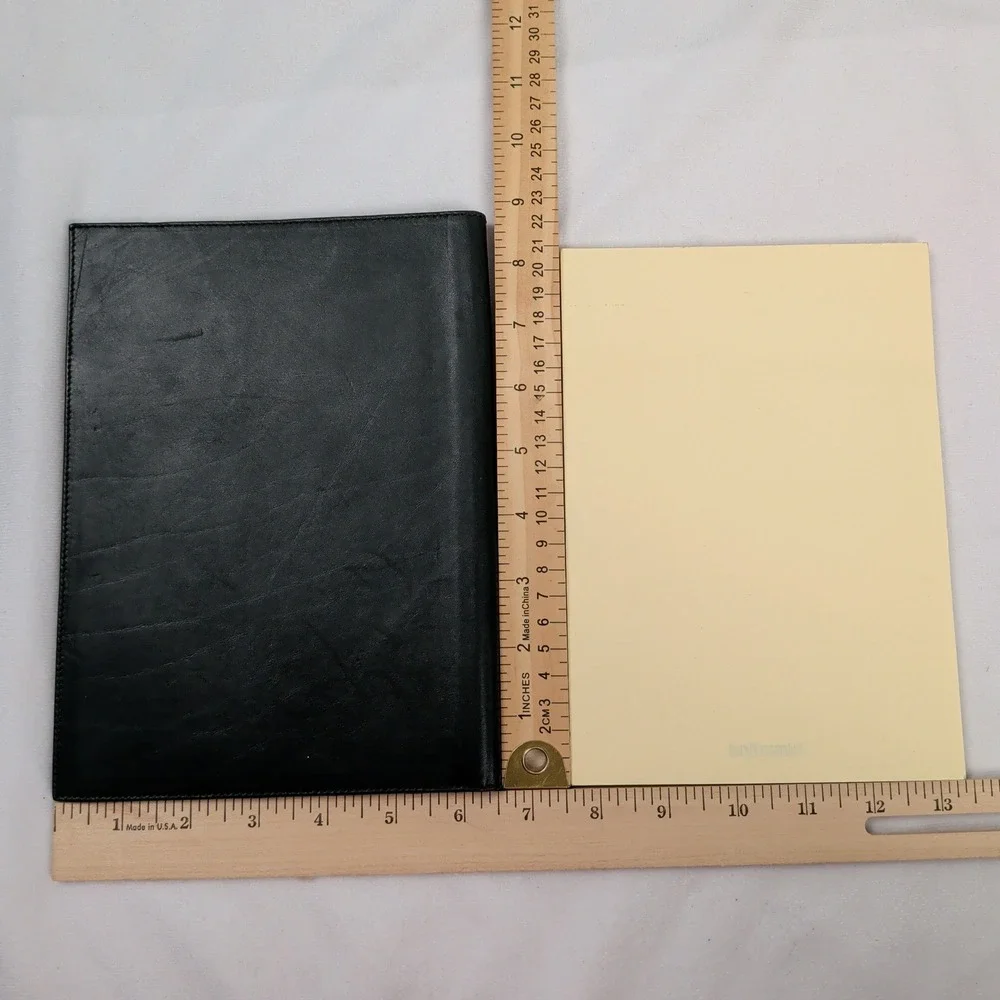 Audemars Piguet Leather Portfolio Notepad Holder Green Suede Interior Logo